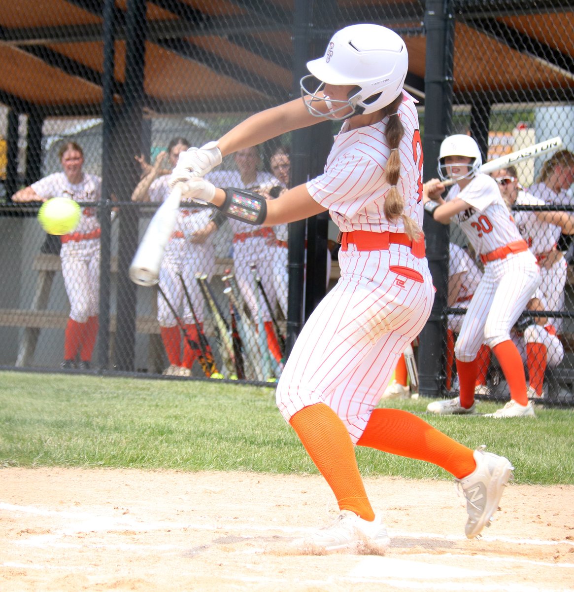Charles City senior center fielder and leadoff hitter Emerson Bohlen was named to the Iowa Girls Coaches Association Class 4A All-Northeast District Softball Team — the lone Comet to receive the honor.
…citypress-ia-siteadmin.newsmemory.com/charlescitypre……ct-softball-team/