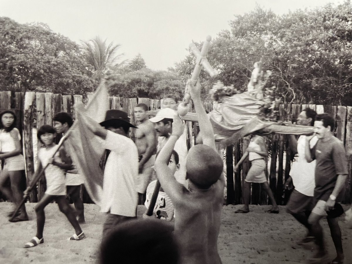 naripuddle's tweet image. Minha linda Caraíva em 1998! Olha que lindeza  @fredmelopaiva !