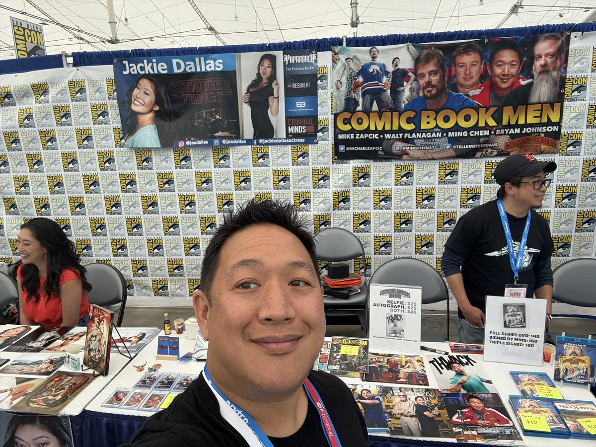 All set up at San Diego Comic Con 2025!! Come hang with me at AA15 upstairs in the Sails Pavilion!!