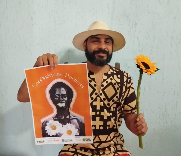 NoticiasdeConta's tweet image. Poesia, samba e feijão tropeiro marcam sarau em Contagem com artistas das periferias da RMBH
Leia mais:
noticiasdecontagem.com.br
Autor: repórter Pablo Abranches / Edição: João Cavalcanti / Foto:  acervo Marlon Vital