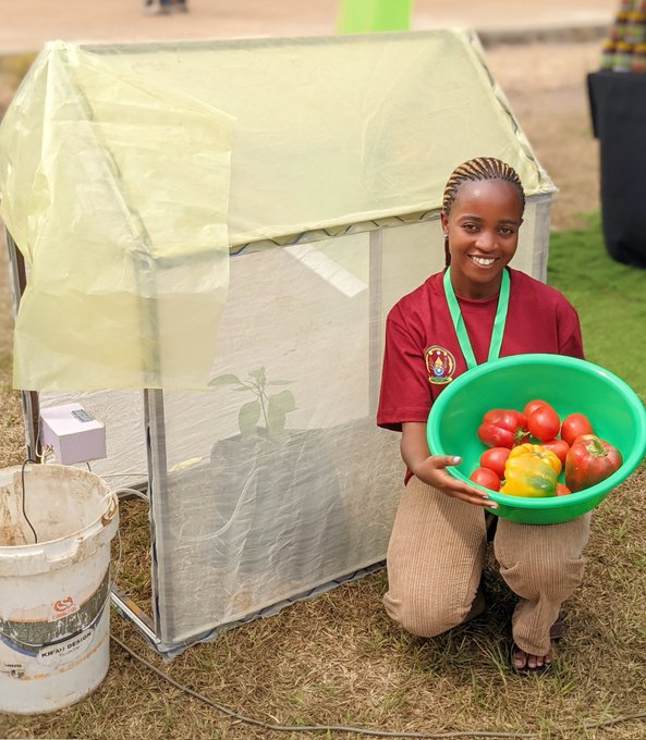 ShimoYvette's tweet image. The future of agriculture is bright, with young innovators stepping up to the challenge!