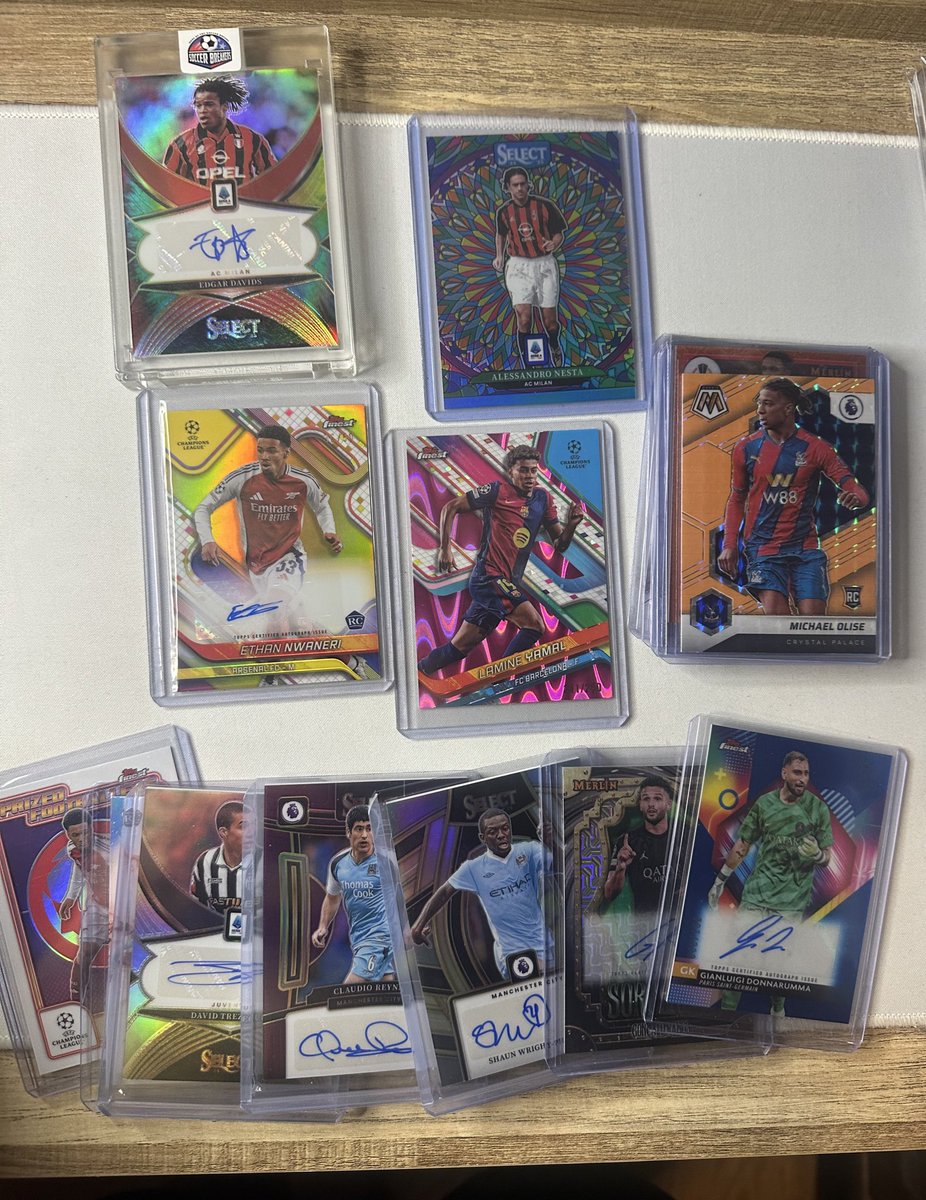 Card_Slayer819's tweet image. Small Mailday 

Think I’m done buying till SoCo starts