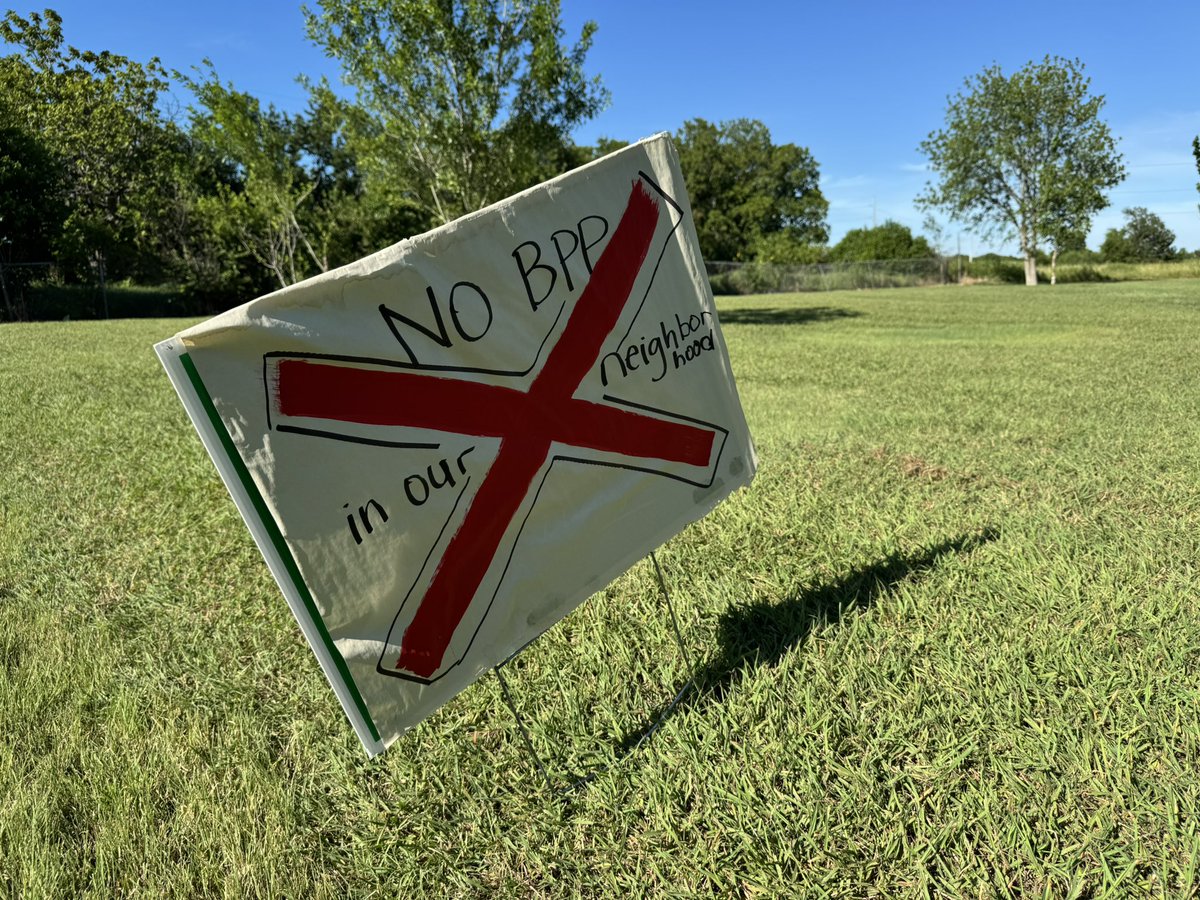 BarrettKXAN's tweet image. A new data center planned for Taylor has some people concerned how close it is to their homes. What they’re saying at 9/10 on @KXAN_News
MORE kxan.com/news/local/tay…
