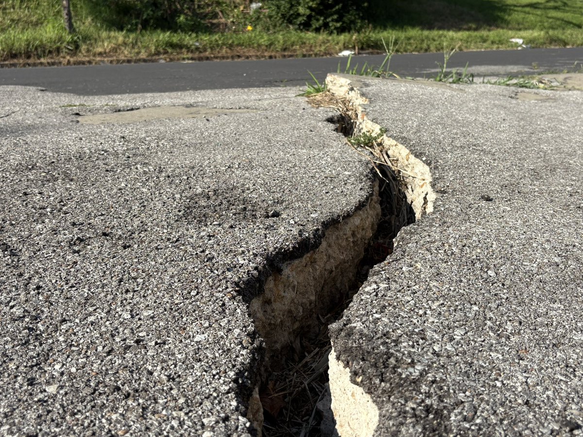 Here’s a sinkhole in the 3100 block of Potomac Street that’s been slowly getting worse. It’s done damage to the property beside it. The city is doing a geological analysis to find the cause. <a href="/KMOV/">KMOV</a>