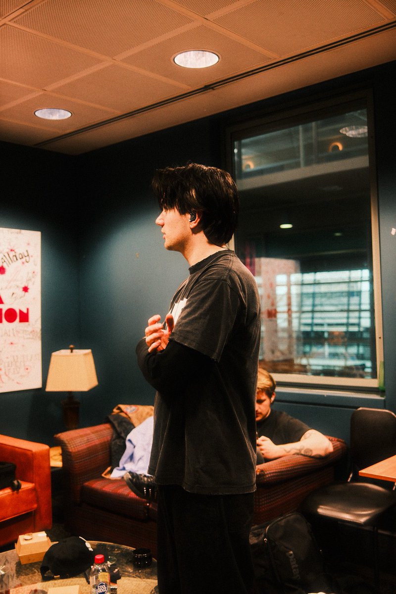 Thornhill tweet media