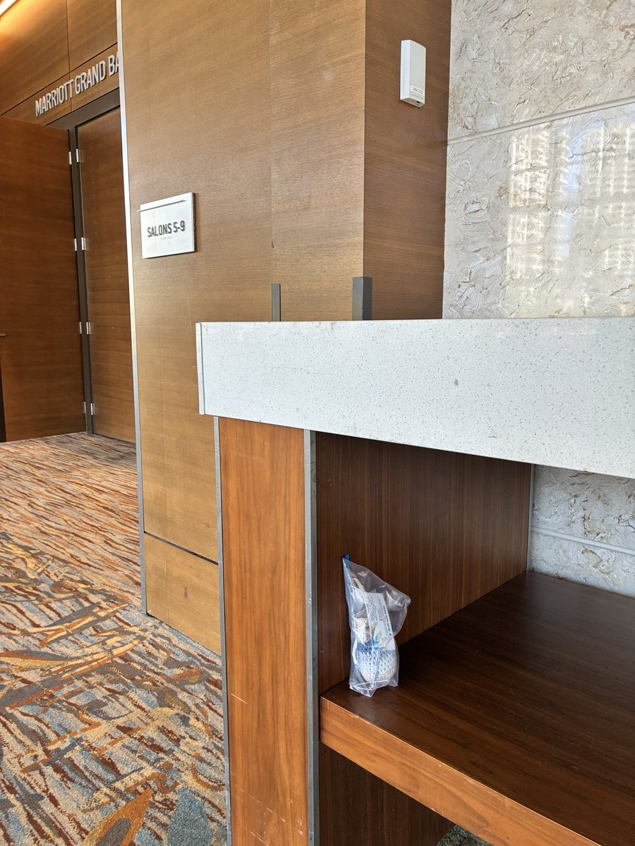 Dice Bag Drop #2! The Beholder Eye was gone but hasn’t been claimed yet! May the dice roll in your favor! #dnd #sdcc #crochetdrop #critterdrop