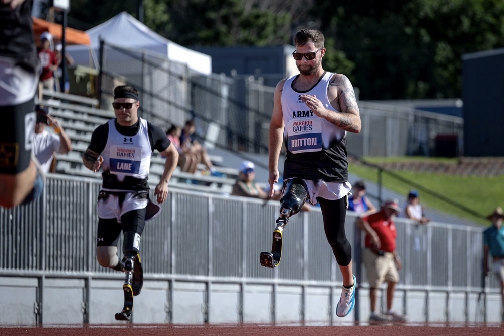 Retired Staff Sgt. John Michael Britton, front, competes with Retired Spc. JP Lane in the men’s 100-meter sprint. 

(U.S. Army photo by Spc. Samuel Signor)

#ARCP #Track #Limitless #TeamArmy #TeamArmy25 #WarriorGames #DWG2025 #DWG25 #Run