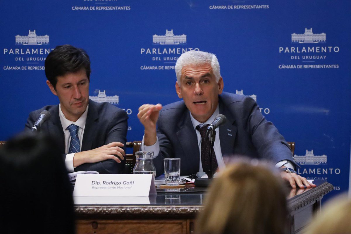 Hemos recibido la recomendación de <a href="/agesic/">Agesic</a> y es hora de traer al ámbito del <a href="/Parlamento_UY/">Parlamento del Uruguay</a> la tarea de la regulación de la Inteligencia Artificial. En una Comisión Bicameral,  con composición multiactor, con enfoque de innovación responsable, basado en riesgos, y en clave