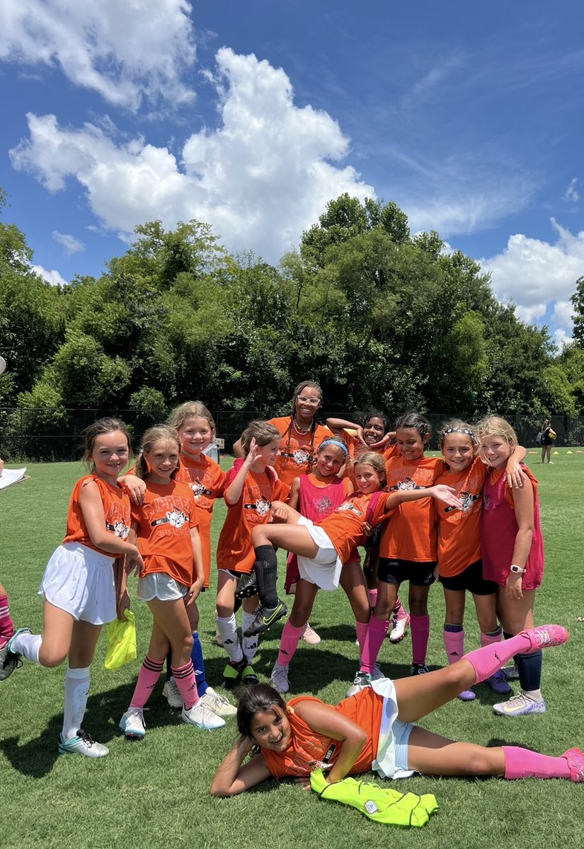 MercerWSoccer's tweet image. THANK YOU!!! What a week, we couldn’t ask for a better way to end the summer! We are already excited for next year! GO BEARS! 🐻 ⚽️