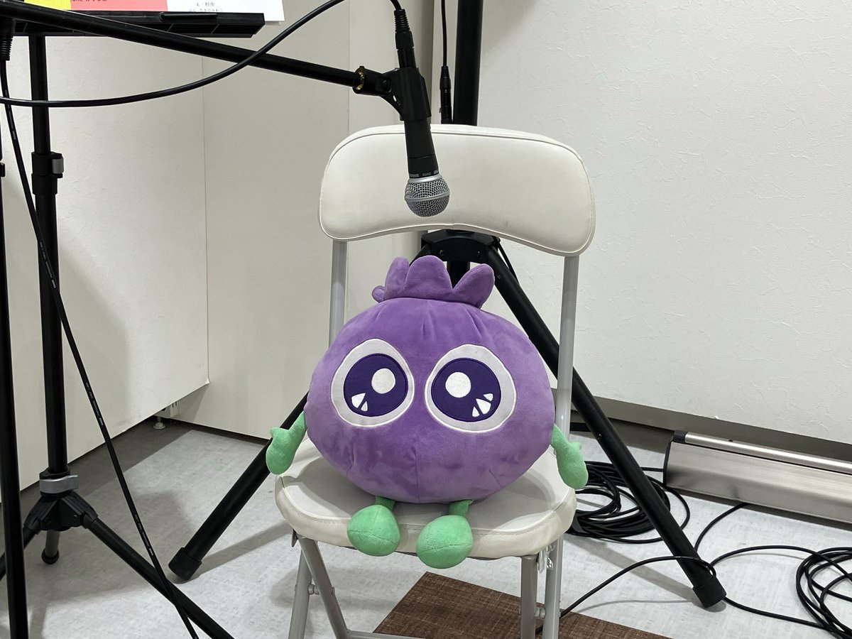 WAKASASEIKATSU's tweet image. すみません、マイクの位置届いてないです...