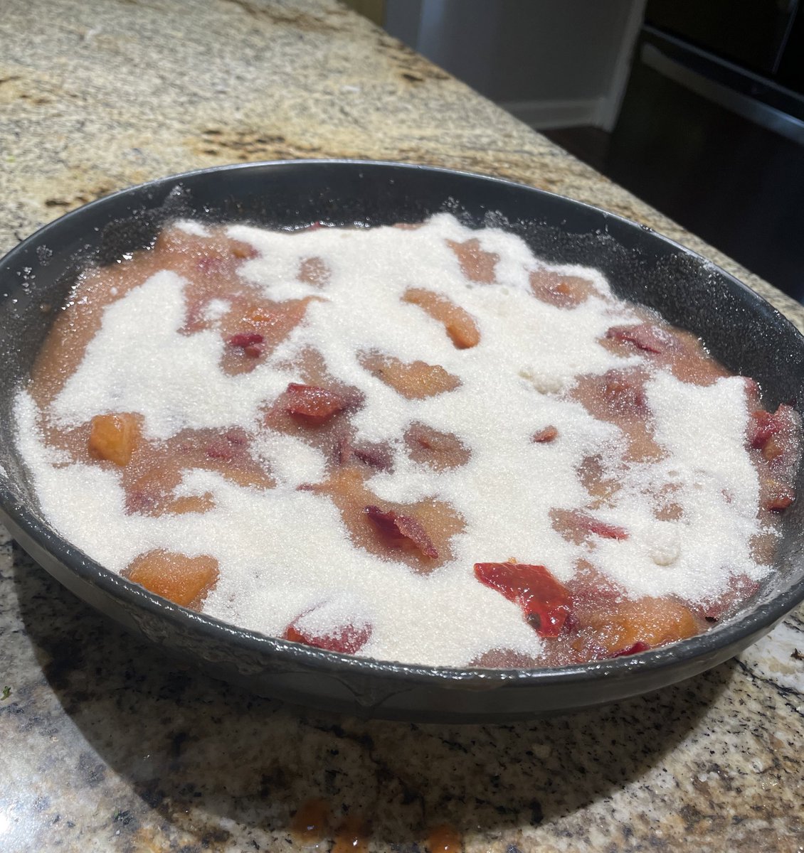 CoCo4AfroPuffs's tweet image. Plum-Cherry wine in-progress! 🤗