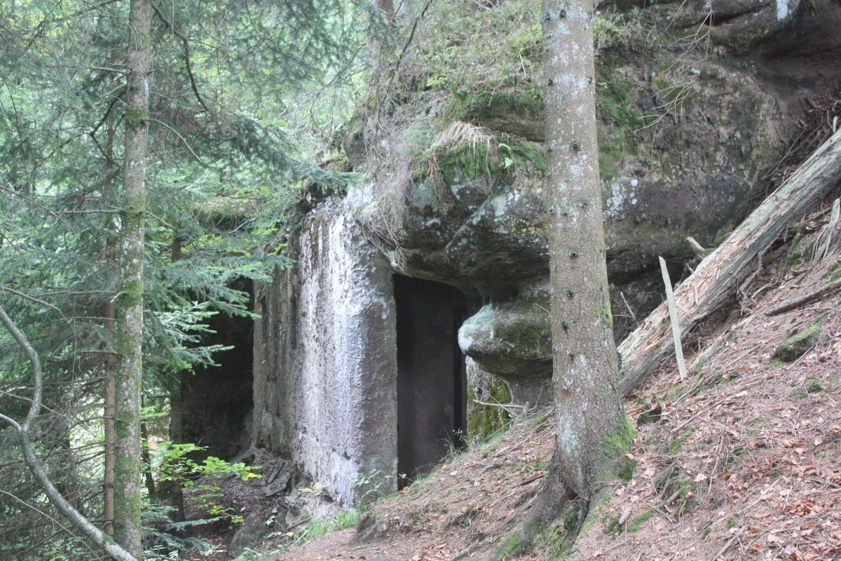 Vosges - Le Donon  ( region Le Donon ) - Corbeille - 

A walk to La Corbeille .... A German fortified rock.