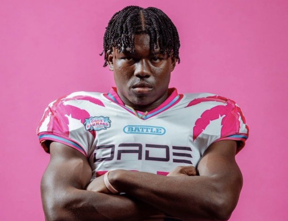 SSN_UCF's tweet image. 35 Agyeman Addae (@isthatAgye21) days until the UCF opener:
- 5’10” 185lb Freshman RB
- From @ColumbusFtball in Miami
- Played in ‘24 Dade Broward All- Star Game
- Invited to Under Armour All American Camp
- Had 321 carries for 1,637 rushing yards
- 5.1 YPG with 13 TDs
