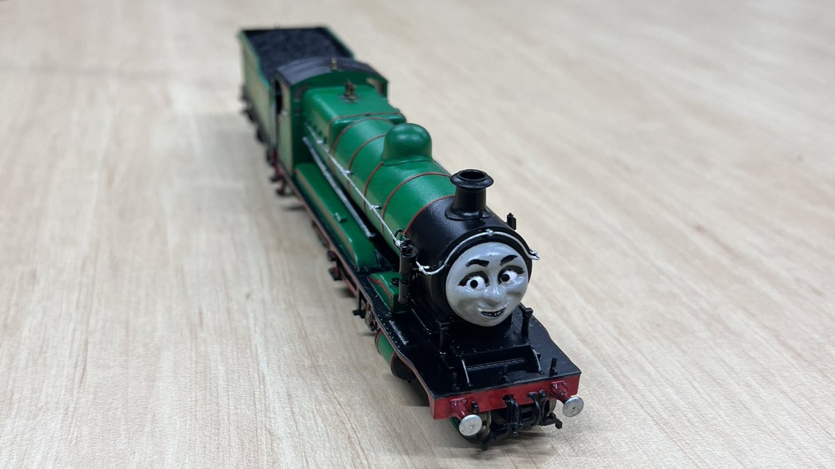 Aussie_loco's tweet image. Introducing Violet, the loaned green engine. A very cheeky sort, essentially the rage-baiter of the loaned fleet. Left Sodor a few years before a certain saddle tank would claim her No.6, but that’s another story…