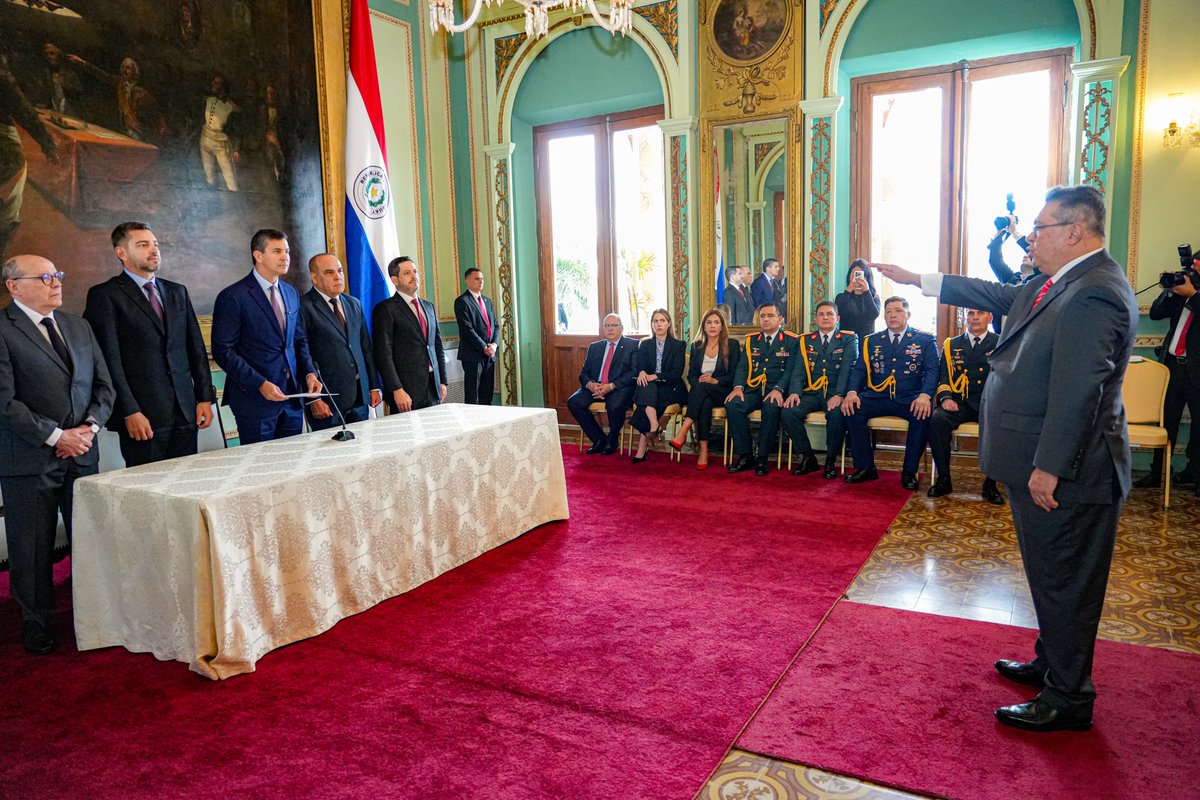 SantiPenap's tweet image. Hoy tomé juramento a Gustavo Leite como nuevo Embajador del Paraguay ante los Estados Unidos.
Confiamos en que su misión fortalecerá nuestra relación bilateral, generando resultados concretos para beneficio de todos los paraguayos.
Paraguay sigue consolidando su presencia y…
