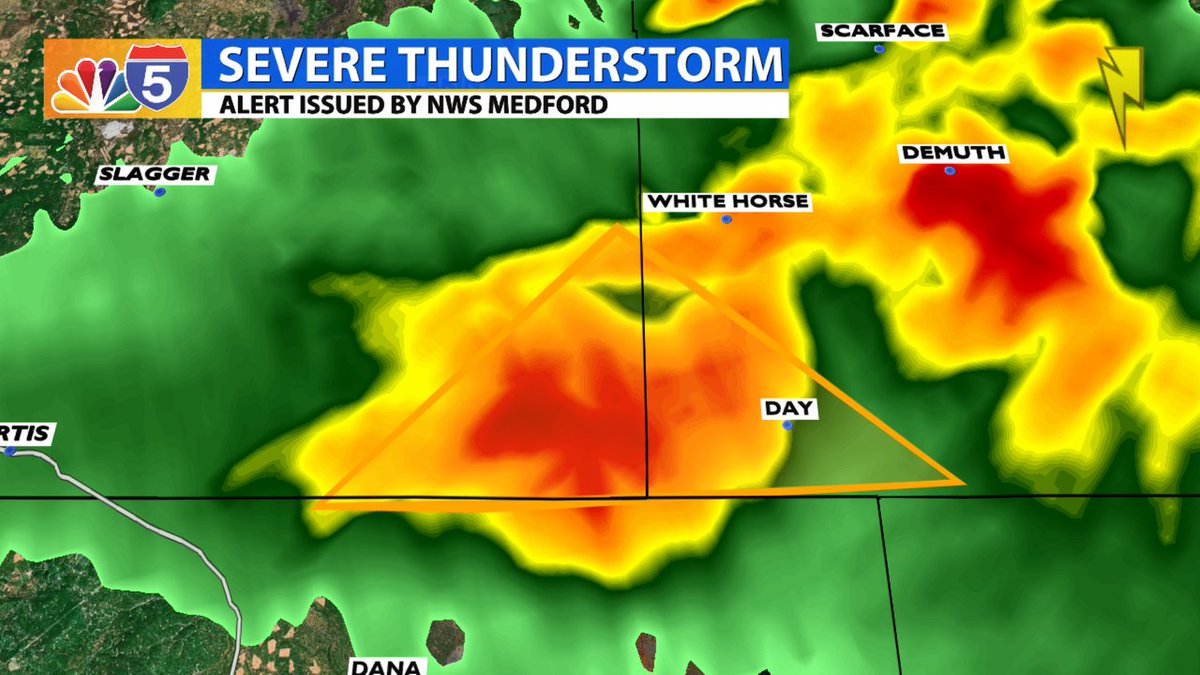 KOBITV's tweet image. SEVERE THUNDERSTORM WARNING: 4:02PM - Severe Thunderstorm Near Day, Siskiyou County. Moving Southeast at 20MPH.
60+mph Winds Gusts and Quarter Size Hail possible. Impacts expected through 4:30pm. #ORwx #CAwx