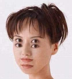 الي شافها اربعه عيون يرفع يده🤣🤣🤣🤣