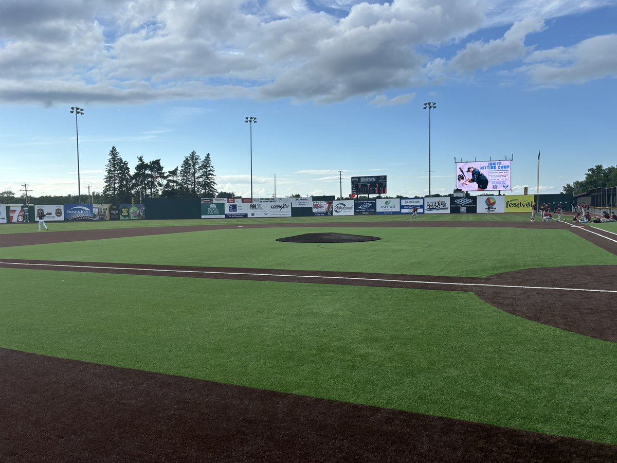 MattClarkPXP's tweet image. 🏠Just 7️⃣ home games remaining in Wausau’s regular season!
The Woodchucks look to finish their longest homestand of the season undefeated as @RapidsRafters comes to town!
Join us tonight at 6:35 p.m. on NWL+!