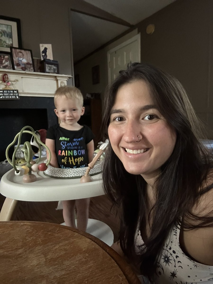 ConservativeGG3's tweet image. Did I mention I have the cutest study buddy EVER?? 😉✝️🎓📖🦌💜🤍

I love my son so much! 😃👣🩵

#BoyMama #SingleMomLife #StudyBuddy #GradSchool