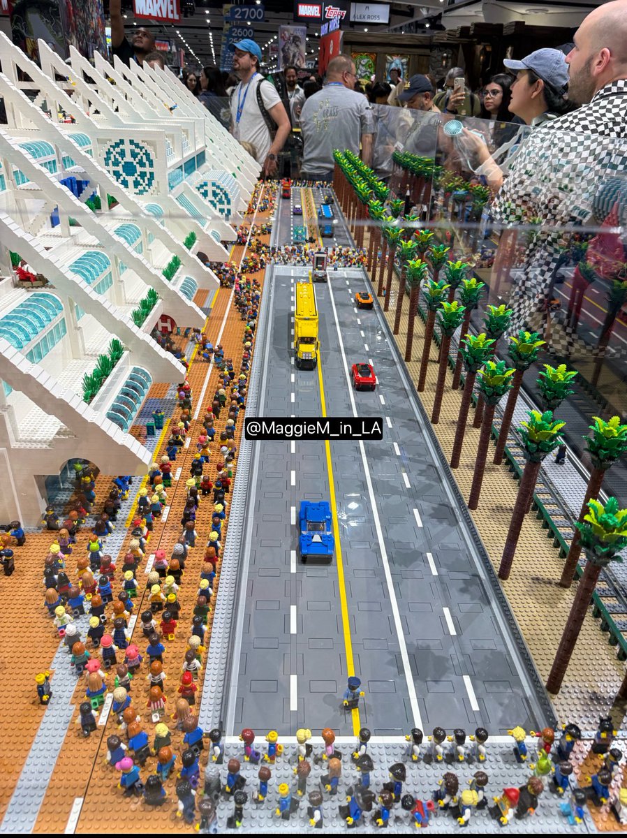 MaggieM_in_LA's tweet image. #Lego #SDCC is pretty awesome! Being one of the tiny legos at #sdcc2025 #SanDiegoConventionCenter