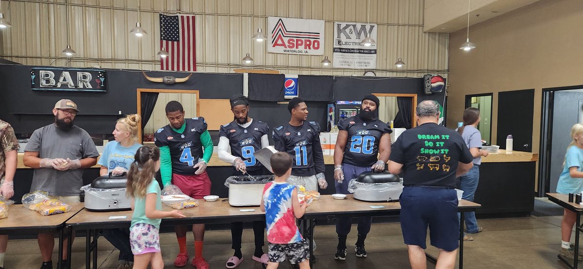 Iowa Woo tweet media