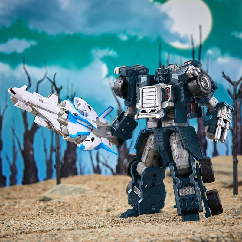 seibertron's tweet image. Transformers Armada Nemesis Prime with Star Saber Revealed at SDCC 2025 dlvr.it/TM5sdR