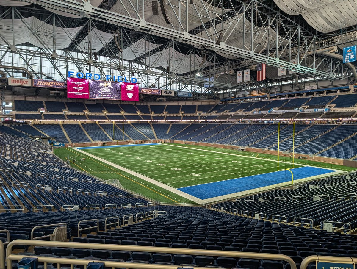 My first visit to a <a href="/MACSports/">MACtion</a> football media day... Great to see coaches, 
players, and broadcasters!!!