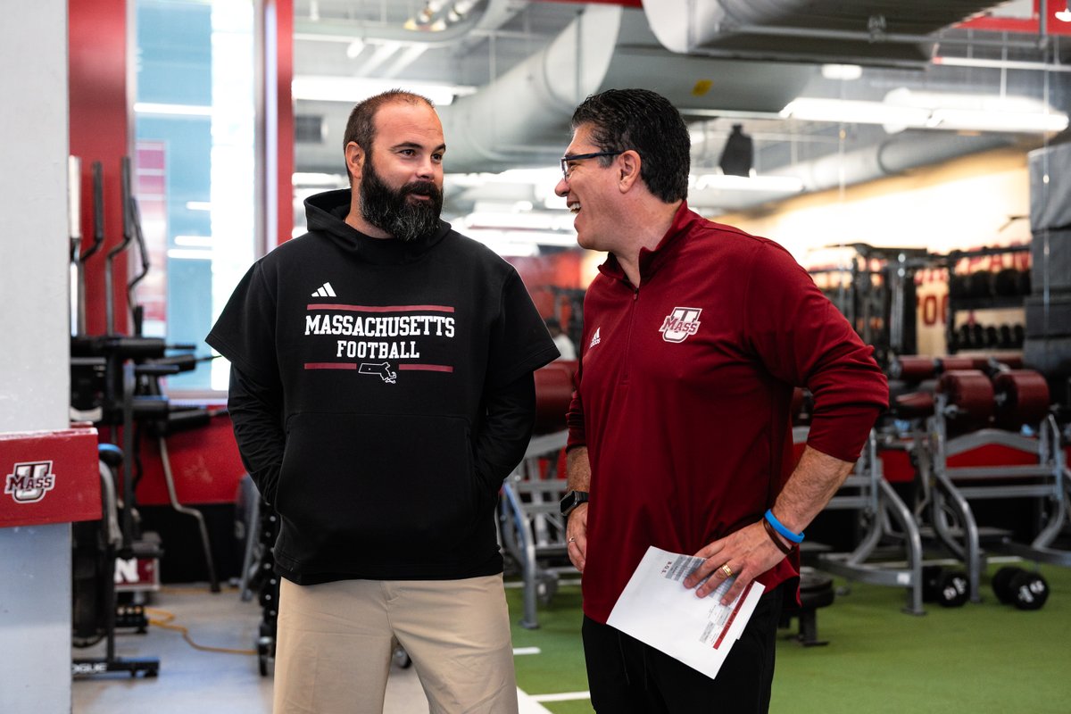 UMassChancellor's tweet image. Stopped by a training session to support our @umassfootball Minutemen as they gear up for the upcoming season. A big thank you to the team and to Coach Harasymiak for welcoming me. I hope to see you at McGuirk on August 30 as we kick off the season.
@umassathletics #MACtion