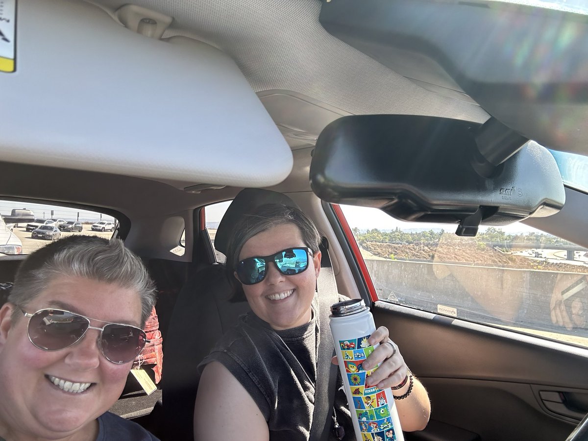 WynaughtP's tweet image. Leg 2 of TO to SDCC relay underway. @KCMOORE18