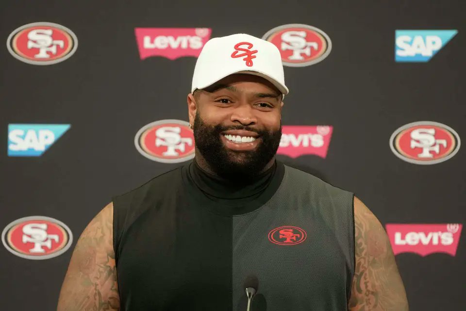 Eric_Branch's tweet image. A perk of playing with Trent Williams? Rides in his Gulfstream jet
sfchronicle.com/sports/49ers/a… #49ers
