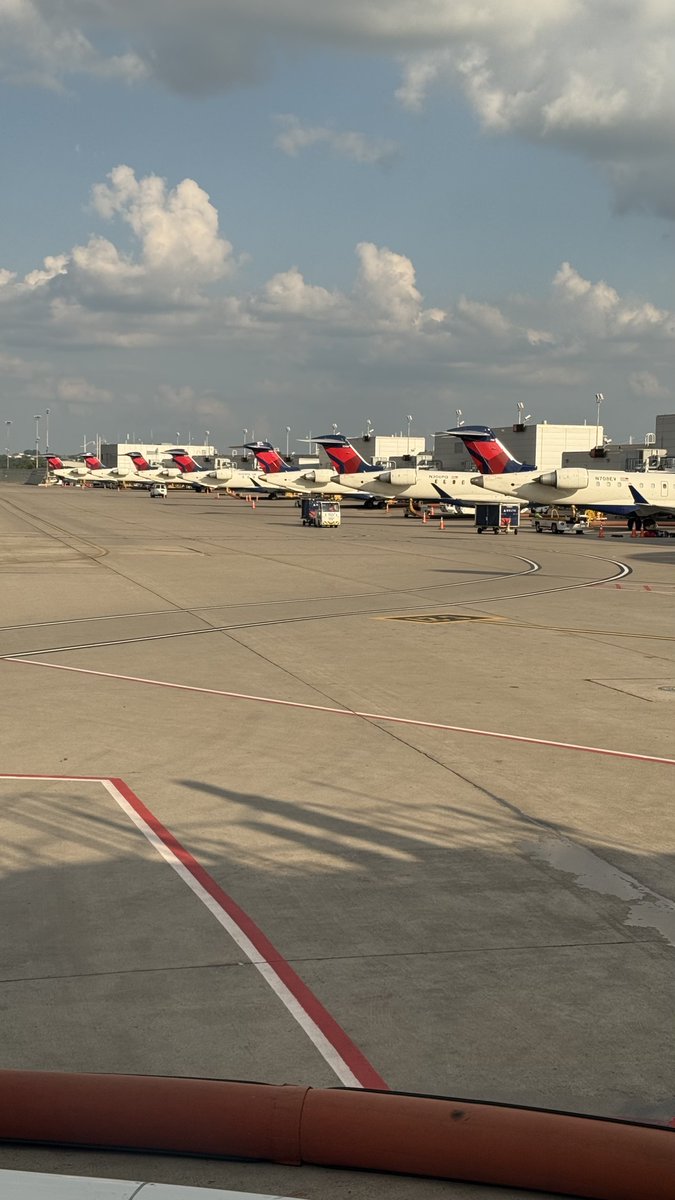 thought delta was getting rid of the CRJ 🤔