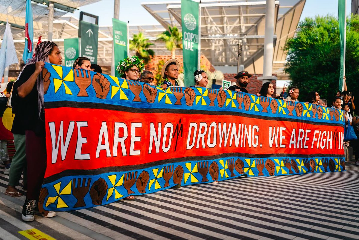 PasifikaNews's tweet image. "International law is on the side of the people." – Jacynta Fa'amau, @350Pacific
Pacific activists celebrate the ICJ's landmark opinion holding high-emitting states legally accountable for cutting emissions & protecting vulnerable communities
🔗: pasifika.news/2025/07/pacifi…