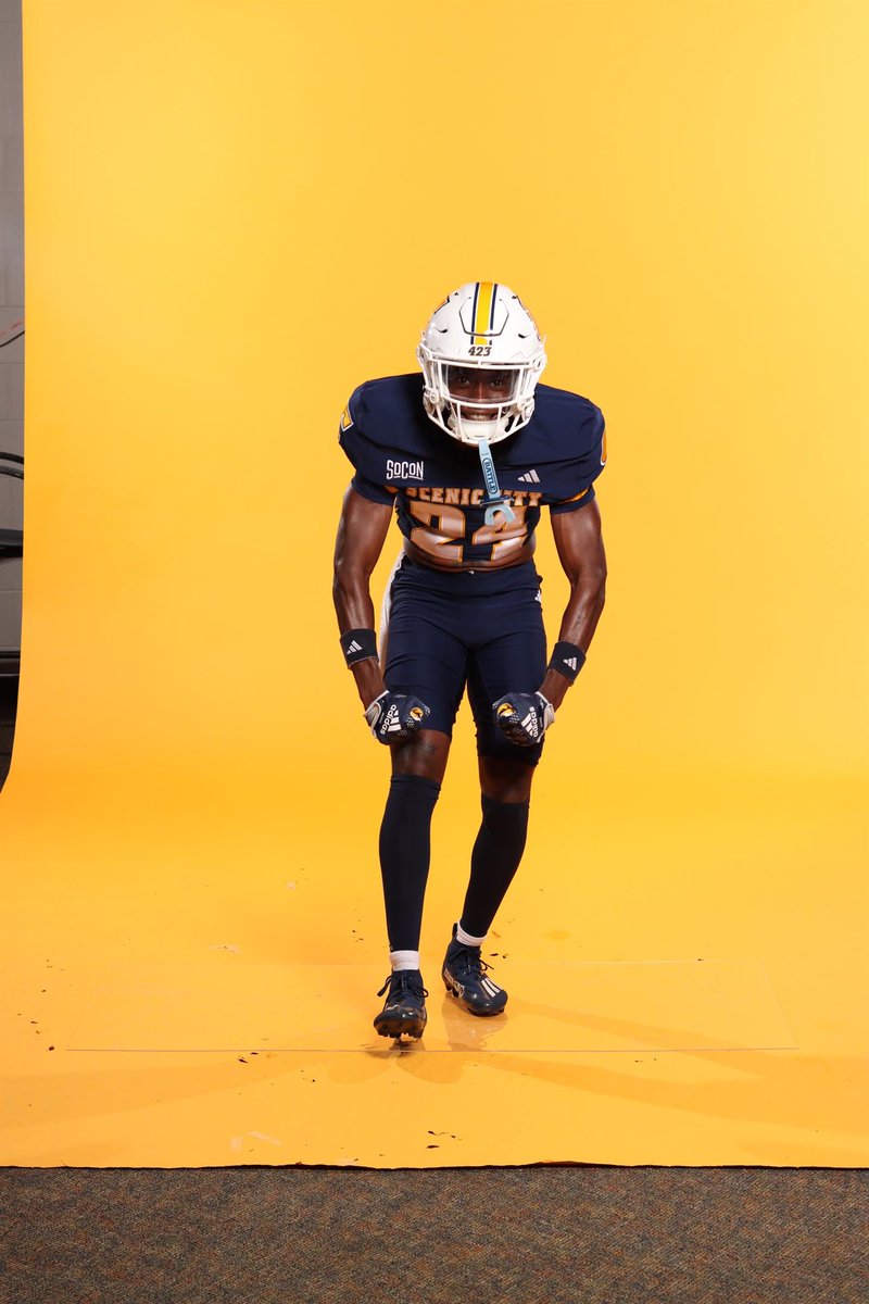 kelly_sejour's tweet image. Year 1 lets do it ! #LLKOBE