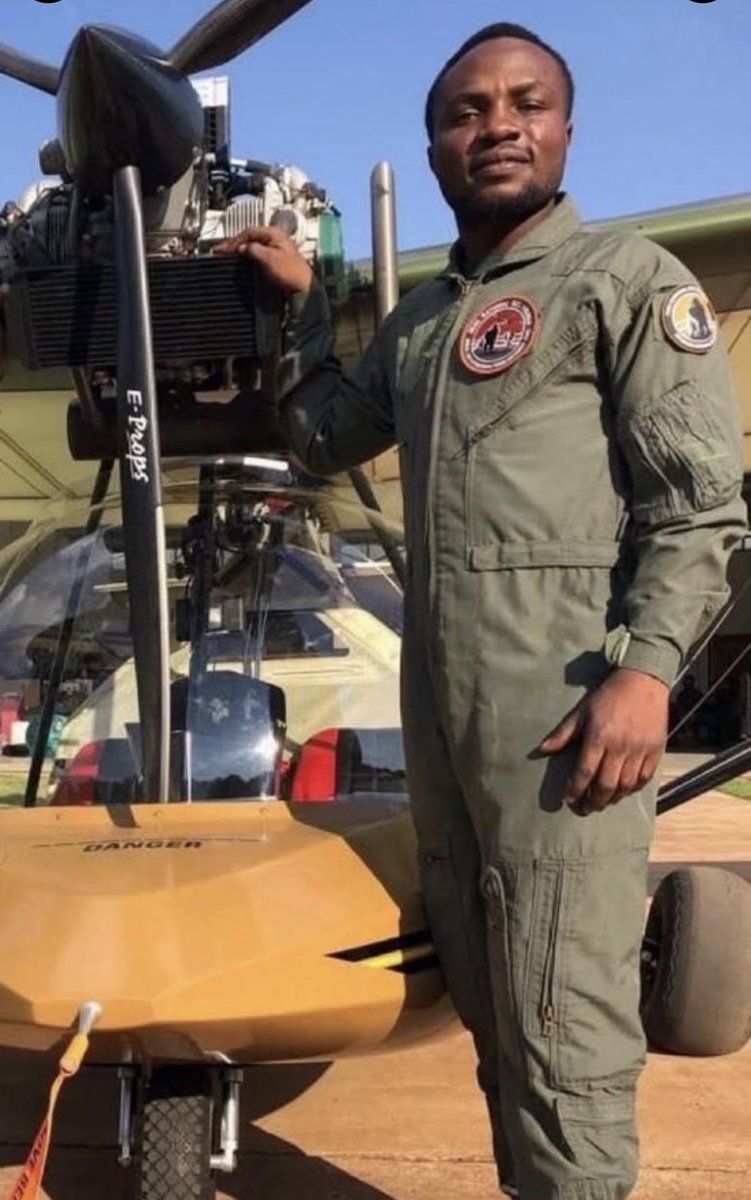 Amini16's tweet image. We mourn the tragic loss of Mr. Claude Nguo & Mr. Daniel Kwamire, who died in service to nature after a Bat Hawk plane crash in Virunga.
True heroes of conservation.
Their absence leaves a painful void in the protection of the Congo Basin.
🌿Rest in power. @gorillacd @IccnRdc