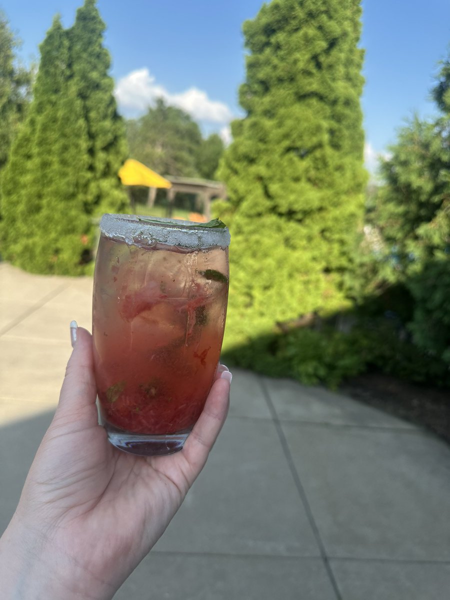 #DateNight with my BFF - healthy cooking class with a side of strawberry mojitos! - fun night - can't wait for the finished product - lovely end to the day ❤️🇺🇸