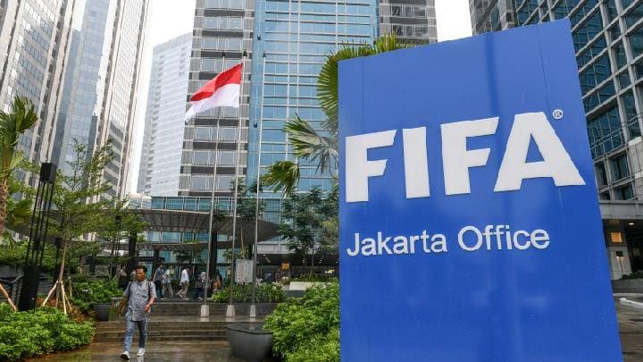 JFC (Jayakarta Fantasy Club) (@jayakarta_fc) on Twitter photo Jakarta, 06.34 WIB
🚨 EXCLUSIVE — JFC are ready to register their 25/26 squad. Documents being signed this morning at FIFA HQ. ✅🖋️
“Fifaaaa… here we gooo!”
JFC's captain <a href="/upiLuthfi/">Mugiwara.D.Bruyne 🇮🇩🍉</a> shouted after submitting 15 names for <a href="/LigaBRFI/">Battle Royale FPL Indonesia</a>
#FPL #FPLCommunity Jakarta, 06.34 WIB
🚨 EXCLUSIVE — JFC are ready to register their 25/26 squad. Documents being signed this morning at FIFA HQ. ✅🖋️
“Fifaaaa… here we gooo!”
JFC's captain <a href="/upiLuthfi/">Mugiwara.D.Bruyne 🇮🇩🍉</a> shouted after submitting 15 names for <a href="/LigaBRFI/">Battle Royale FPL Indonesia</a>
#FPL #FPLCommunity