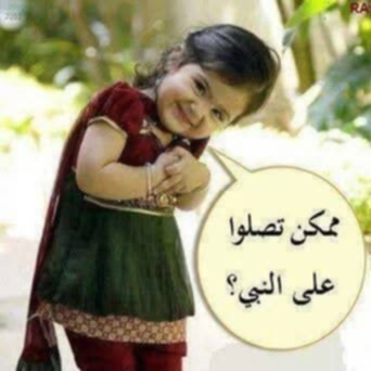 كان رسول الله ﷺ سهلًا لا يثقل على الناس، يجالس الناس ويمازحهم أيامًا لا يعظهم فيها حتى لا يسأموا من كثرة المواعظ، وكان ﷺ لا يُحرِج أحدًا، إذا أراد أن ينبه على خطأ في جمع من الناس لم يذكر الفاعل باسمه بل قال (ما بال أقوام يفعلون كذا وكذا)، وإذا اعتذر له أحد قَبِل عذره وتغافل