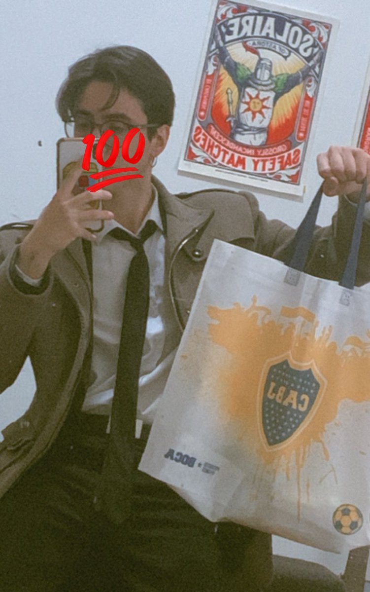 Merodo99's tweet image. me regalaron una totebag de boca ya soy oficialmente porteño