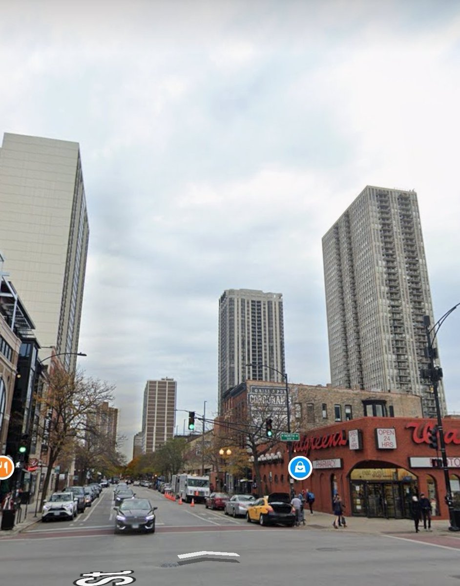 minc798's tweet image. Guys, they want to build a 36 story tower in our beloved Old Town in place of a 1 story Walgreens. High rises are going to ruin the character of the neighborhood! You can see here, there's no high rises right nearby.
After 2 years and 10 community meetings, we didnt get a voice!