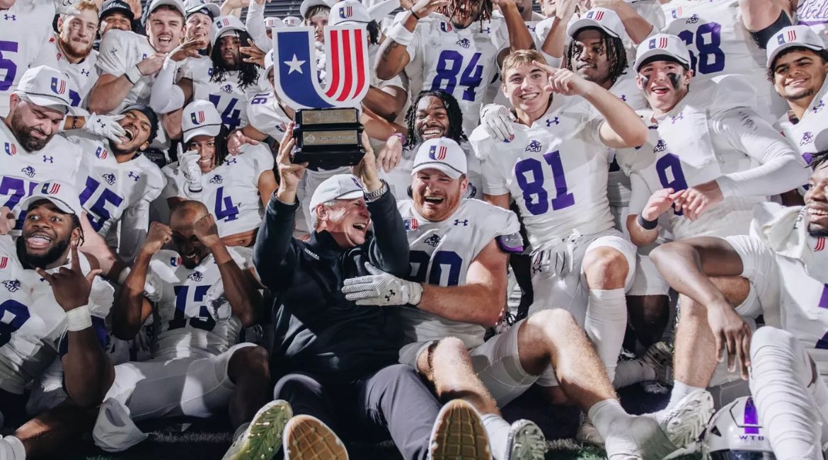 Bourke_Toler11's tweet image. I will be at the @ACUFootball Friday 7/25 session. Ready to compete and learn more from the staff. @CoachBeck_PTF @PTFFootball @coachcilumba @lettermans_ptf @TXTopTalent