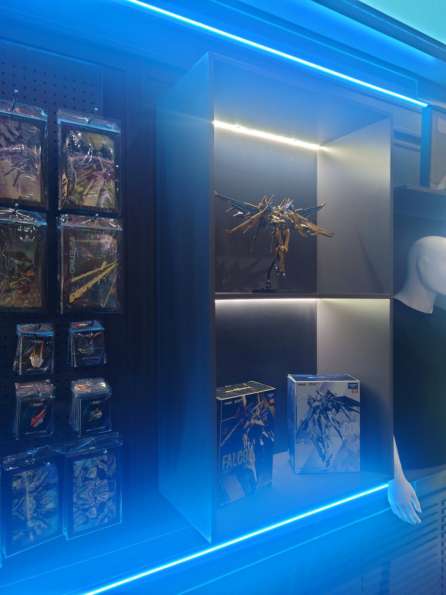 At the Mecha Break Booth, I do enjoy some mecha.

#SDCC
#MechaBreakSDCC
#AmazingSeasunGames