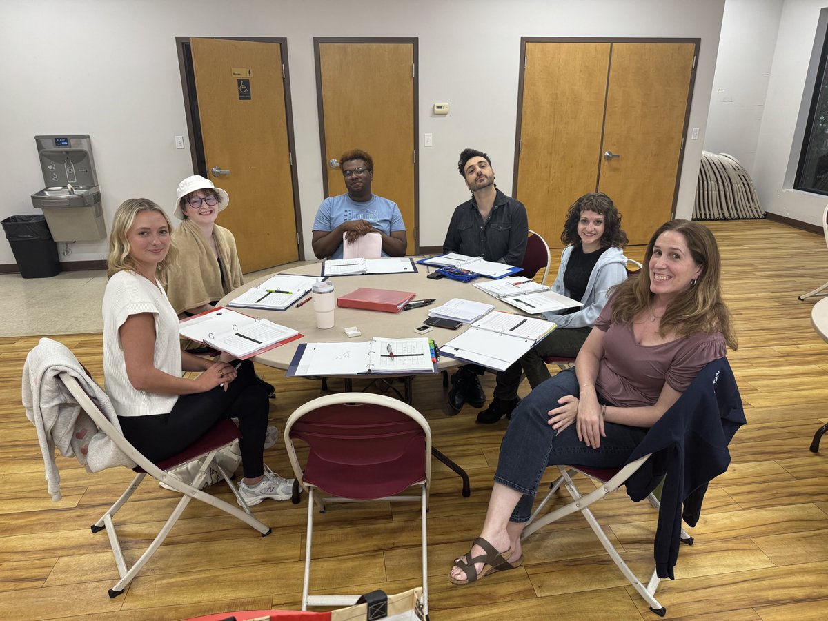 Vicki Kay tweet media