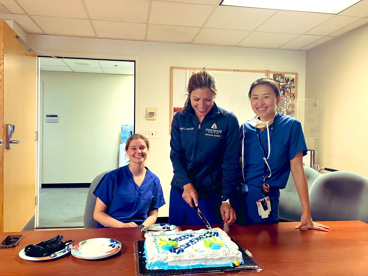 JHHVascular's tweet image. Today is the last day of fellowship for our senior fellow @AlexisLauria1 ! Congratulations on all that you have accomplished! It has been amazing having you as part of the team and we will all miss you very much! Watch out Georgia! You鈥檝e got a superstar heading over!