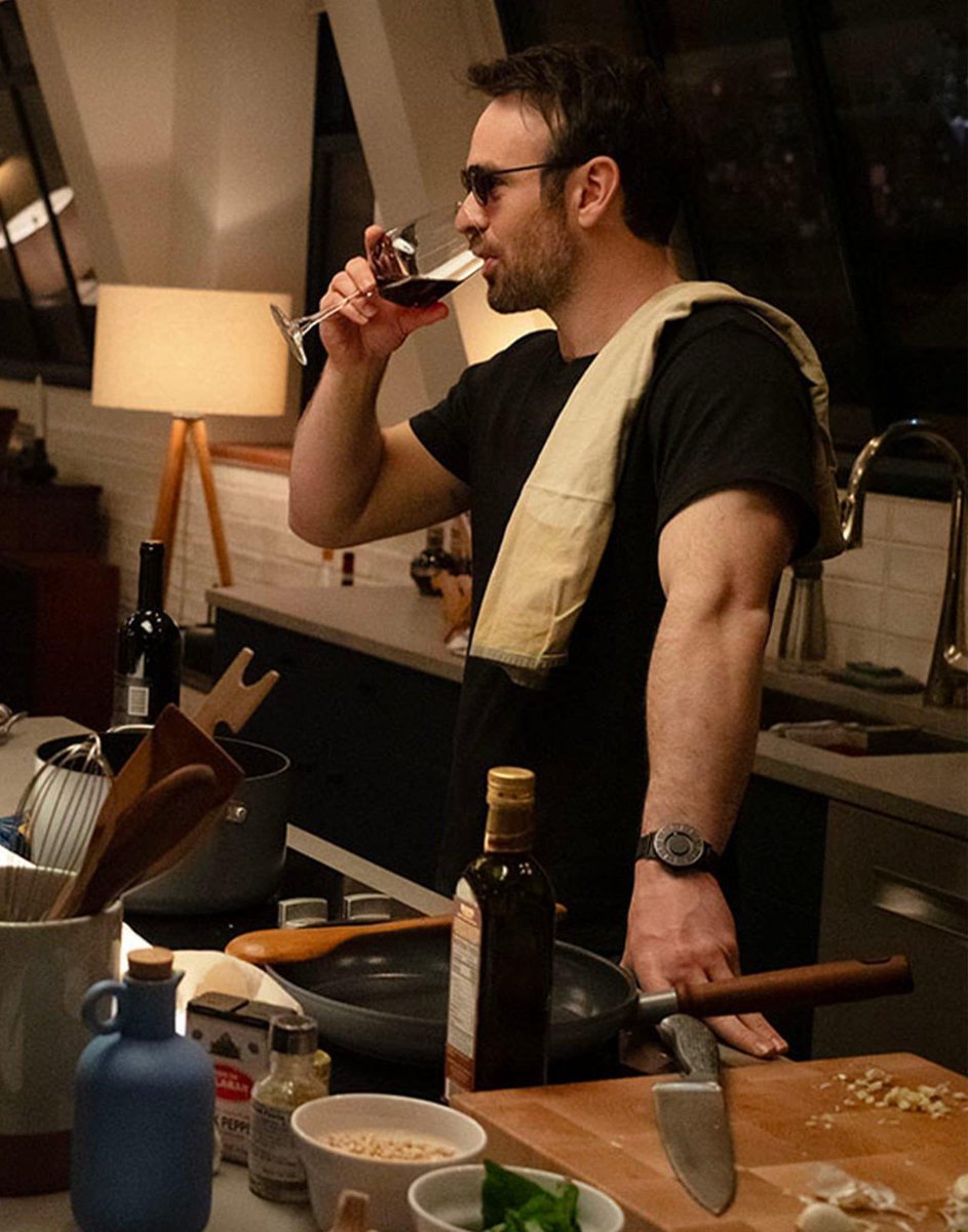 ACEMATTORNEY's tweet image. β
β
β β β β β β β β Time for a little
β β β β β β β β β drinky winky .
β
β 