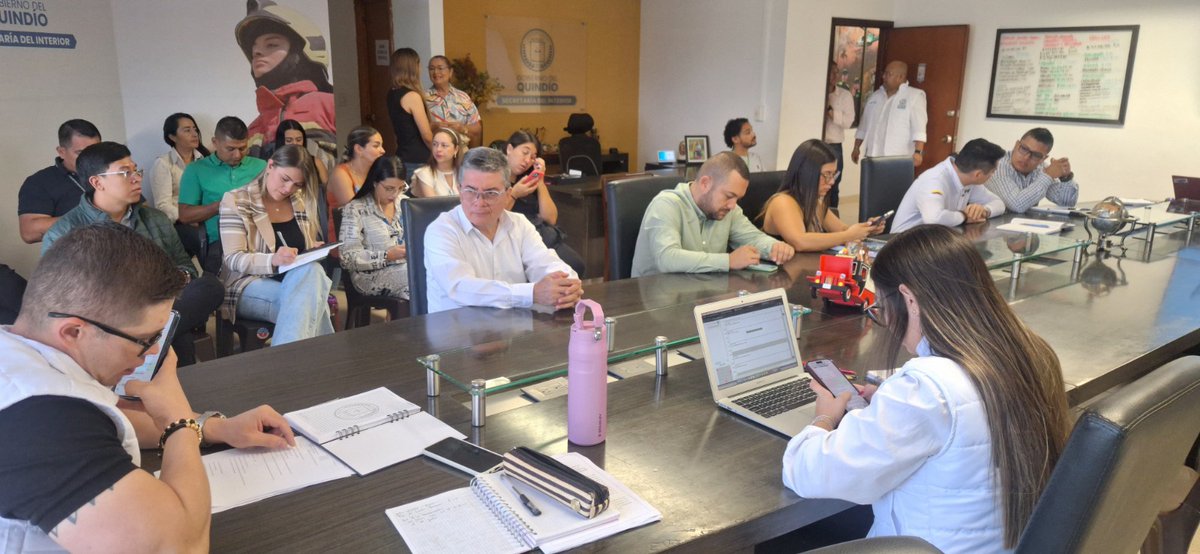 ICETEX's tweet image. El #ICETEX participó este jueves en #Armenia de la segunda sesión del Comité Departamental de Lucha contra la Trata de Personas, que se realizó en las instalaciones de la @QuindioGob, convocada por la Secretaría del Interior. #ImpulsandoOportunidades
