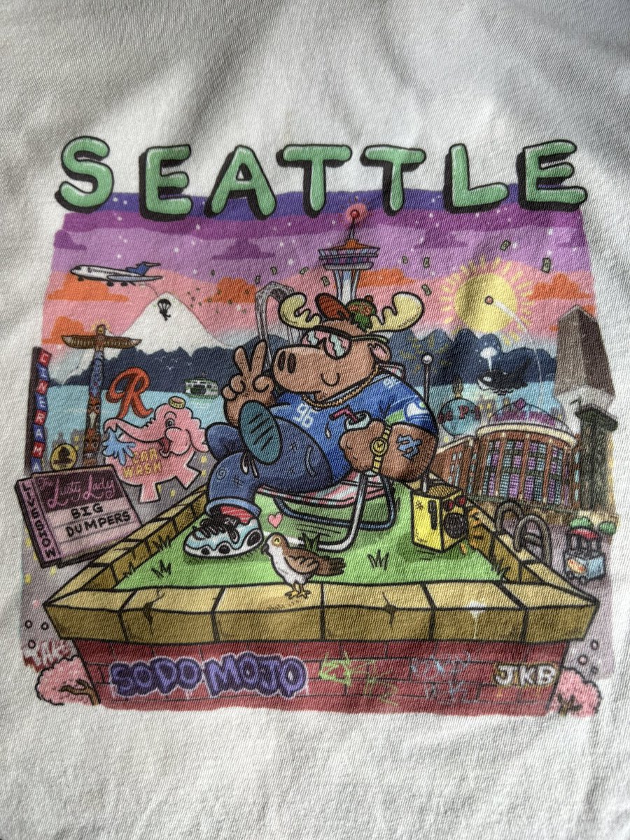 justinboldaji's tweet image. Making some new shirts, $20 shipping included. Hit the link to preorder
docs.google.com/forms/d/e/1FAI…