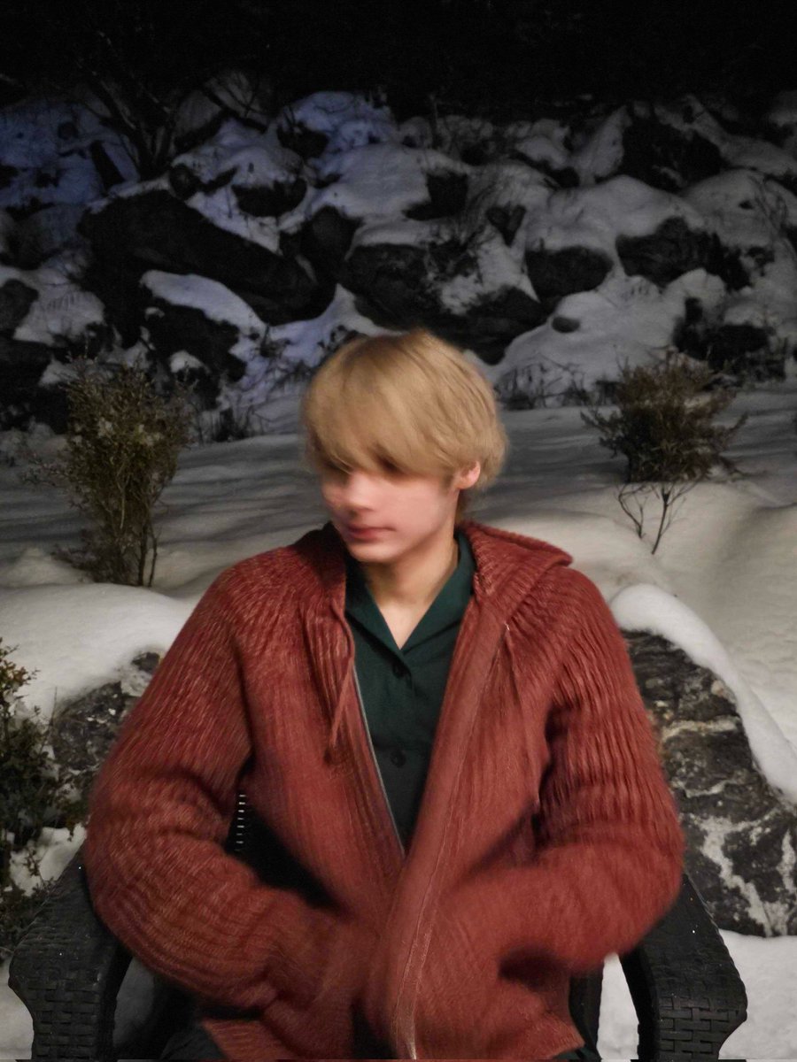 gossipning's tweet image. Never show these photos to a sookaier they'll start crying