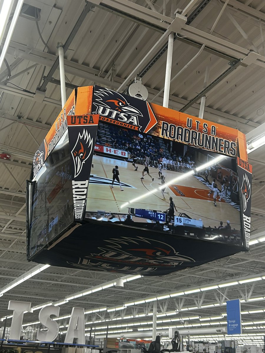 enjoythehobby's tweet image. My local Walmart has a UTSA (my Alma mater) Jumbotron and I’m obsessed