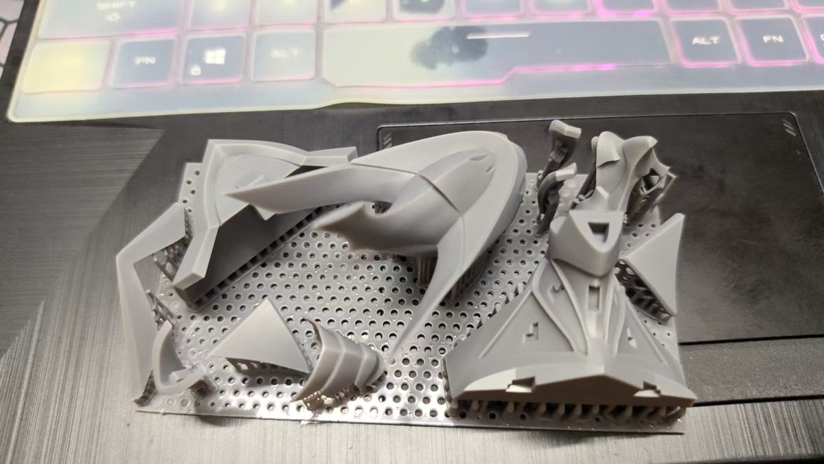 XiaoruiMa6's tweet image. こちらはイベント販売バージョンで、kharaの許諾を受けていることがご確認いただけます。今回このような貴重な許諾の機会をいただき、心より感謝申し上げます。出力も最高レベルの業者にお願いしており、現在パッケージのデザインも進めております。#WF2025夏 #WF2025S #エヴァンゲリオン