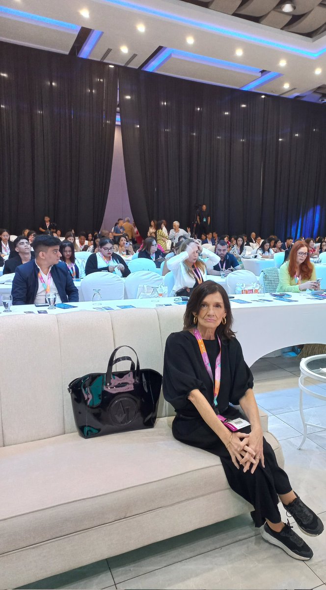NOUN Eventos & Capacitacion Ejecutiva E-learning (@nouneventos) on Twitter photo #NounEnHonduras
Los estudiantes de la Universidad de San Pedro Sula se reencontraron con nuestra directora Dra. Betina Anzilutti luego de su clase del miércoles 23, en el Congreso <a href="/COCAL_ASOC/">#SoyCocal</a>
<a href="/IHToficial/">Instituto Hondureño de Turismo</a>
#CongresoCocal
nouneventos.com.ar
info@nouneventos.com.ar #NounEnHonduras
Los estudiantes de la Universidad de San Pedro Sula se reencontraron con nuestra directora Dra. Betina Anzilutti luego de su clase del miércoles 23, en el Congreso <a href="/COCAL_ASOC/">#SoyCocal</a>
<a href="/IHToficial/">Instituto Hondureño de Turismo</a>
#CongresoCocal
nouneventos.com.ar
info@nouneventos.com.ar